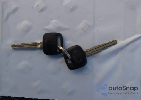 2008 Toyota Yaris z USA, uszkodzony, nr VIN JTDJT923085192204